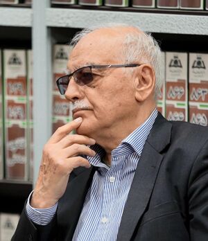 محمد آشوری.jpg